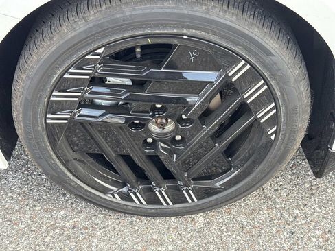 New 2026 Nissan Sentra SR w/ Floor Mat Package FWD image 11