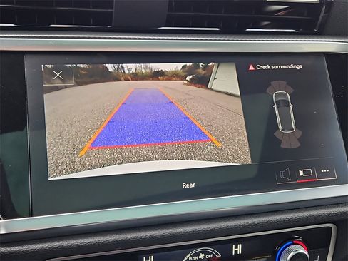 Certified 2025 Audi Q3 2.0T Premium w/ Convenience Package image 17