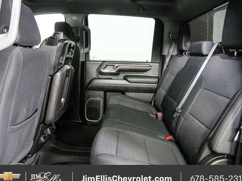Used 2024 Chevrolet Silverado 2500 LT AWD/4WD image 16