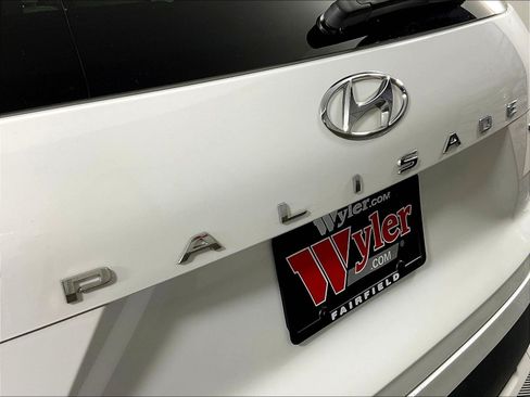 Used 2022 Hyundai Palisade SEL w/ 8P Bench Seat Package AWD/4WD image 24