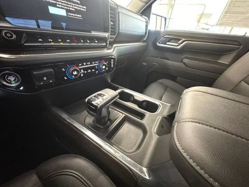 Used 2023 Chevrolet Silverado 1500 LT Trail Boss w/ LT Trail Boss Premium Package AWD/4WD image 10