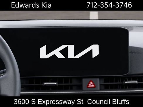 New 2026 Kia Carnival LX FWD image 23