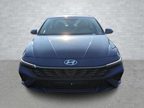 New 2026 Hyundai Elantra Blue image 3