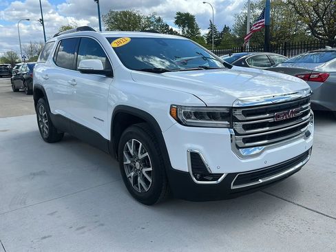 Used 2022 GMC Acadia SLT w/ Preferred Package AWD/4WD image 3
