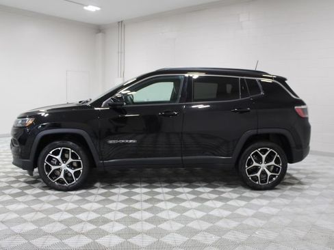 Used 2024 Jeep Compass Limited AWD/4WD image 8