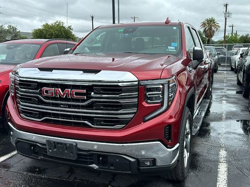 Used 2022 GMC Sierra 1500 SLT AWD/4WD image 4