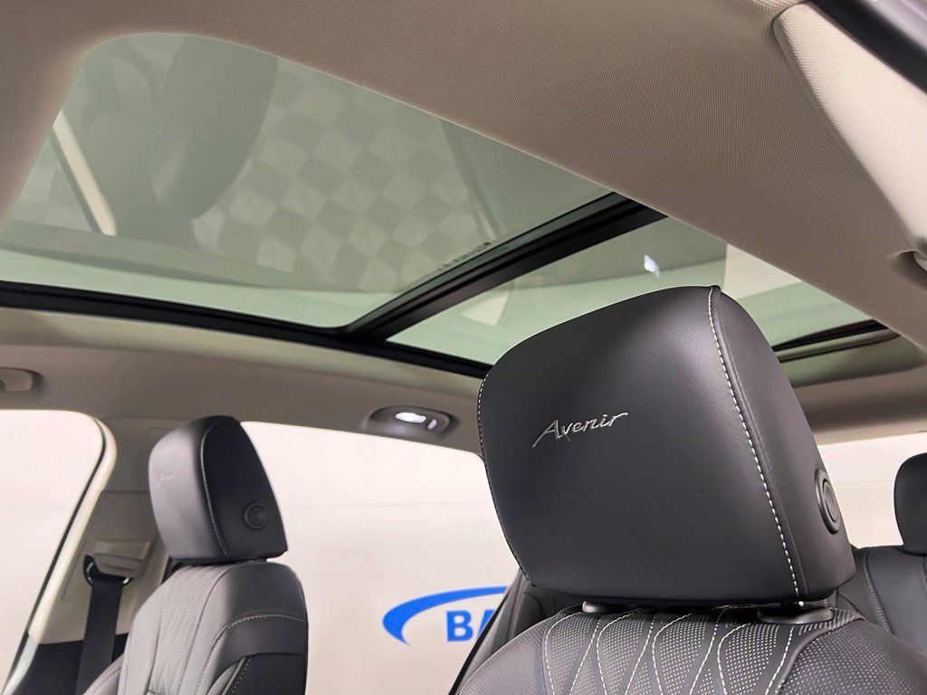 Certified 2023 Buick Envision Avenir AWD/4WD image 19