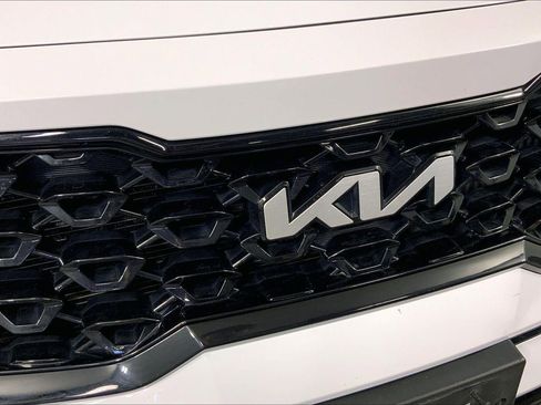 Certified 2023 Kia Sorento SX image 30