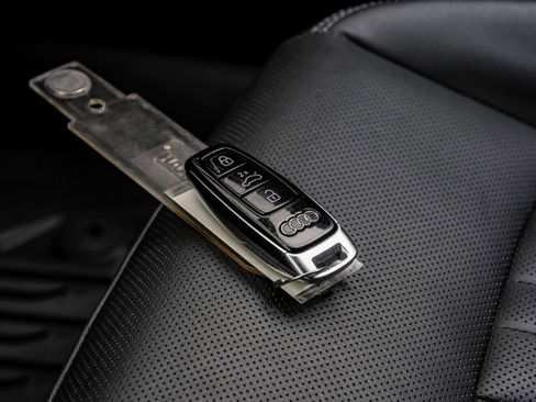 Used 2024 Audi A6 Premium Plus image 64