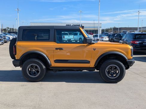 Used 2021 Ford Bronco Badlands image 2