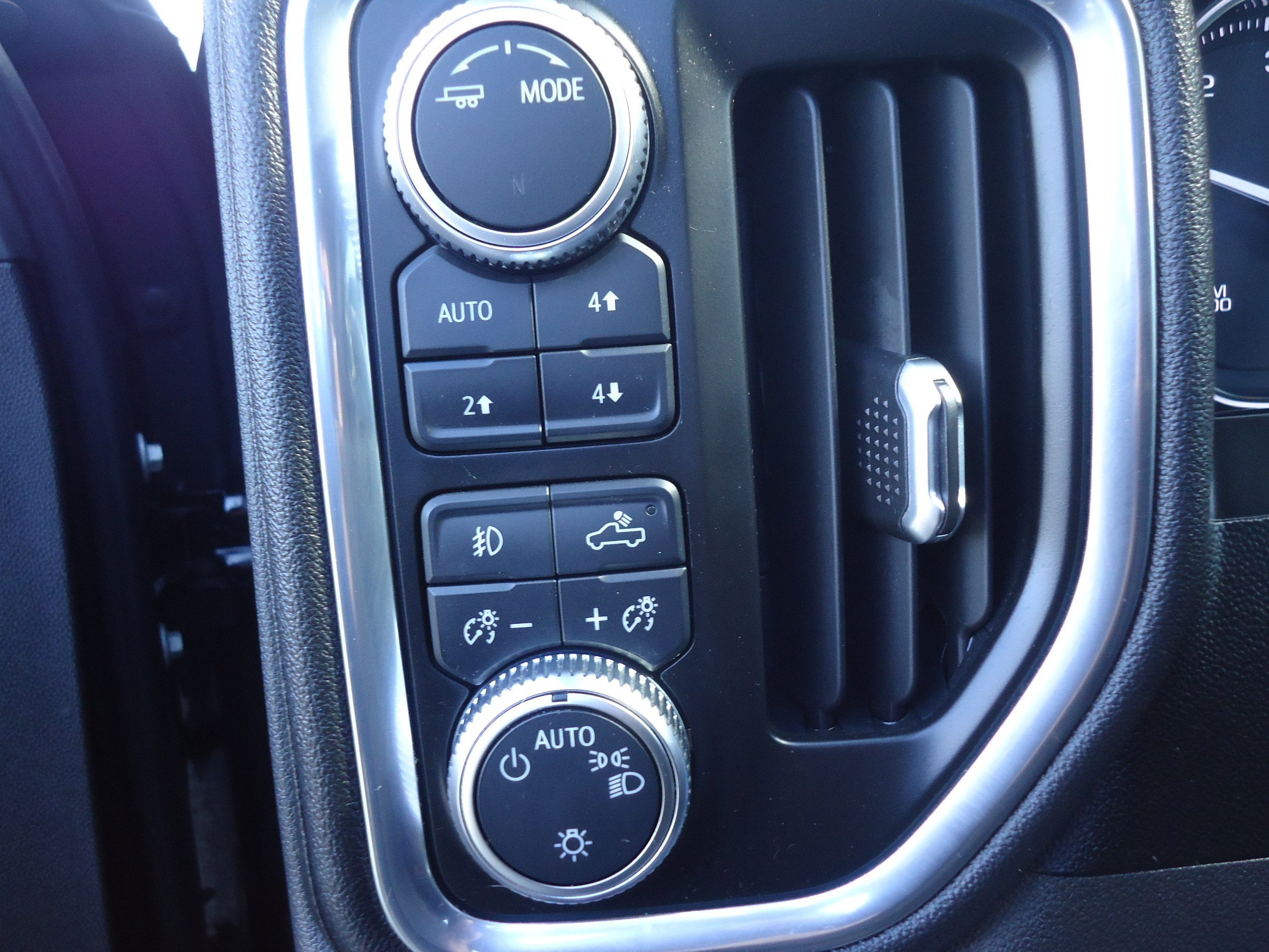 Used 2021 GMC Sierra 1500 Elevation w/ Preferred Package AWD/4WD image 17