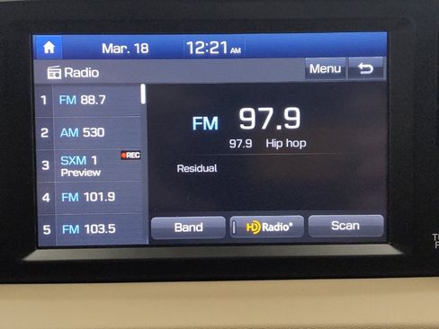 Used 2019 Hyundai Santa Fe Limited image 25