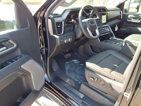 New 2026 GMC Sierra 3500 Denali w/ Denali Reserve Package AWD/4WD image 10