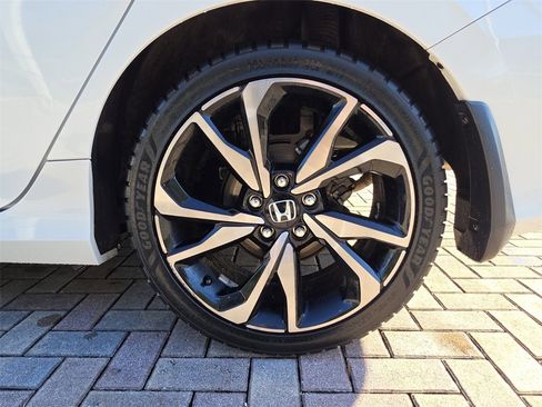 Used 2021 Honda Civic Sport image 19