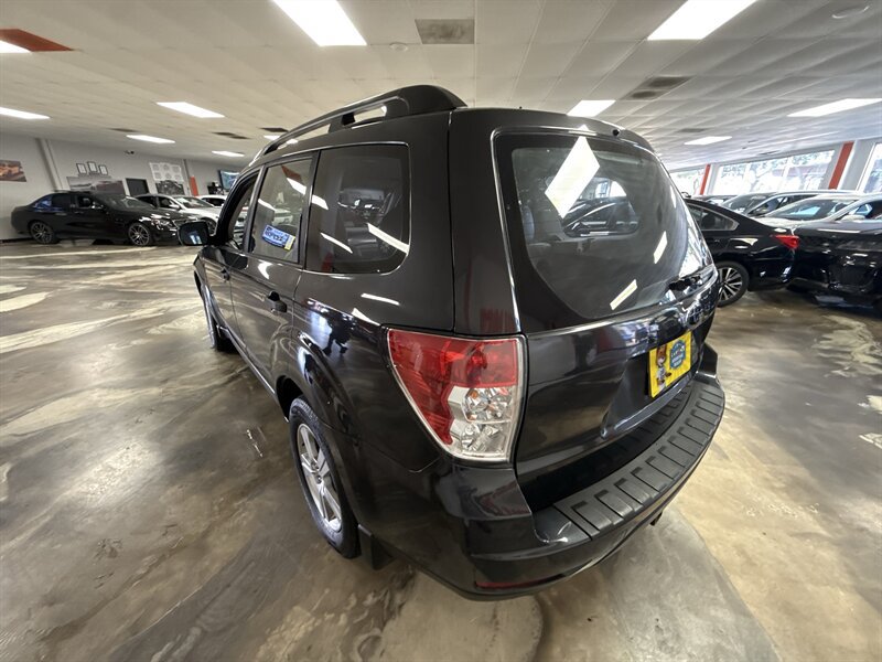 Used 2013 Subaru Forester 2.5X AWD/4WD image 5