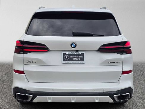 Used 2025 BMW X5 xDrive40i AWD/4WD image 4