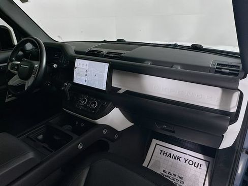 Used 2022 Land Rover Defender 110 X-Dynamic HSE AWD/4WD image 31