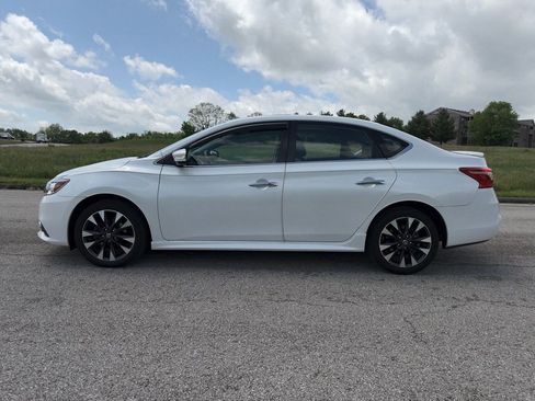Used 2017 Nissan Sentra SR w/ SR Premium Technology Package FWD image 38