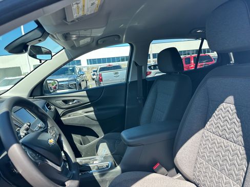 Used 2022 Chevrolet Equinox LT AWD/4WD image 12