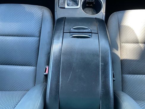 Used 2016 Toyota Highlander LE image 23