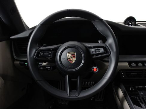 Used 2025 Porsche 911 Carrera image 12