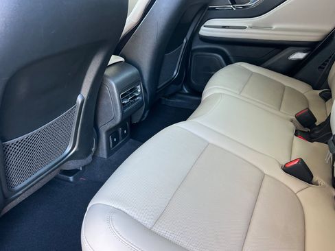 Used 2025 Lincoln Corsair Grand Touring w/ Equipment Group 301A image 12