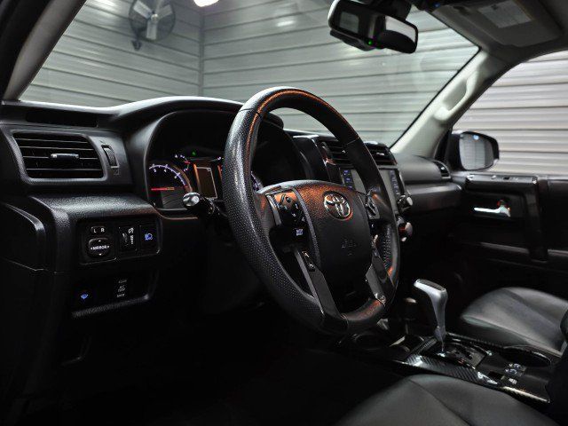 Used 2021 Toyota 4Runner TRD Off-Road Premium w/ Moonroof Package AWD/4WD image 11