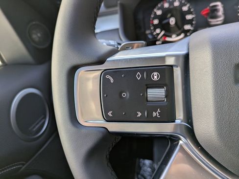 New 2026 Land Rover Discovery Limited Edition AWD/4WD image 28