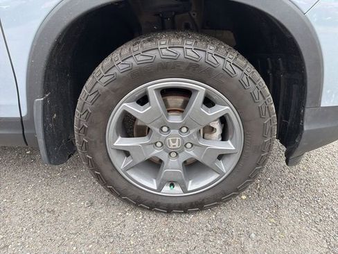 Used 2025 Honda Passport TrailSport image 8