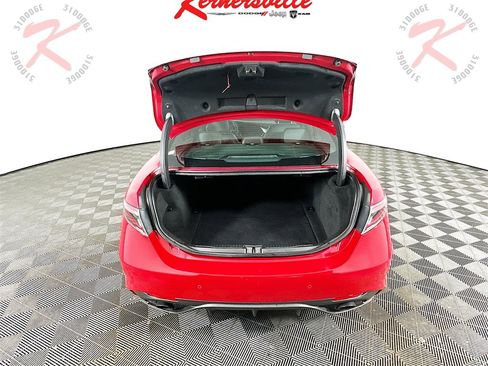 Used 2024 Alfa Romeo Giulia Veloce image 30