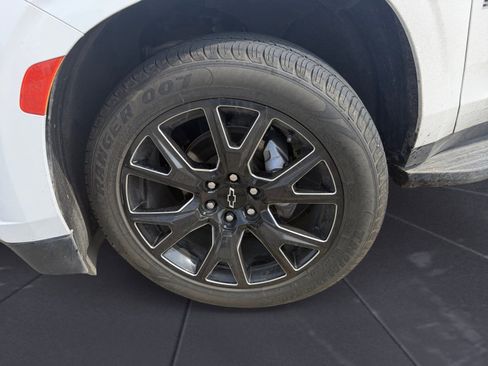 Used 2023 Chevrolet Suburban RST w/ Sport Performance Package AWD/4WD image 14