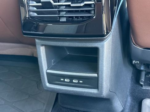 Used 2023 Volkswagen ID.4 Standard image 24