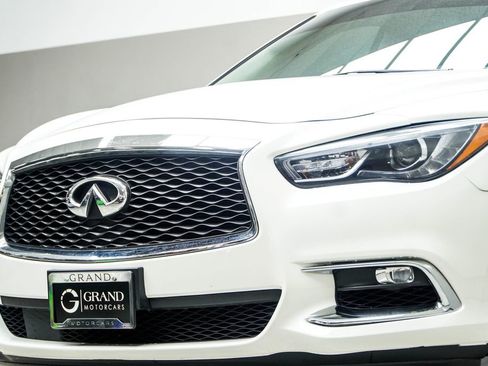 Used 2018 INFINITI QX60 Luxe image 2