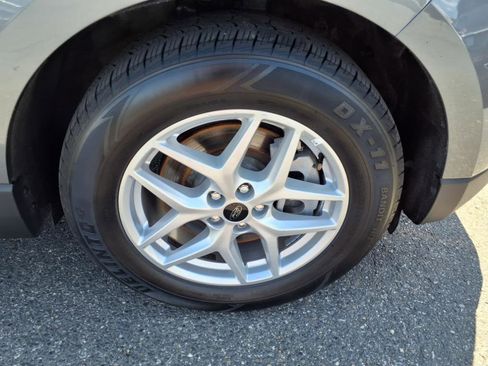 Used 2023 Ford Edge SEL image 9