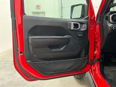 Used 2021 Jeep Wrangler Unlimited Sport image 14