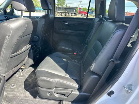 Used 2021 Honda Pilot Touring image 15