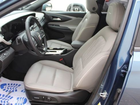Used 2024 Buick Envista Avenir image 29