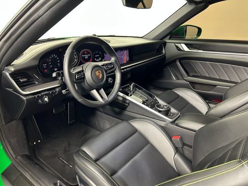 Certified 2021 Porsche 911 Turbo AWD/4WD image 4