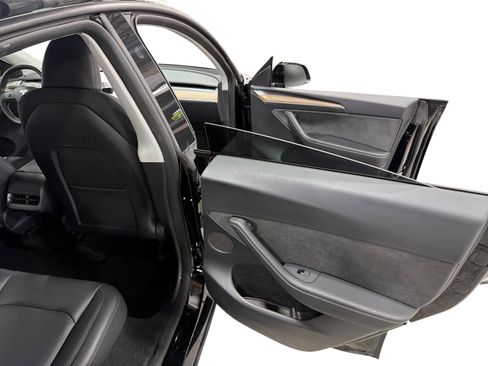 Certified 2023 Tesla Model Y Performance AWD/4WD image 12