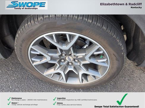 Used 2025 Ford Explorer Platinum w/ Ultimate Package image 5