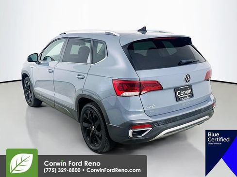 Used 2022 Volkswagen Taos SE FWD image 5