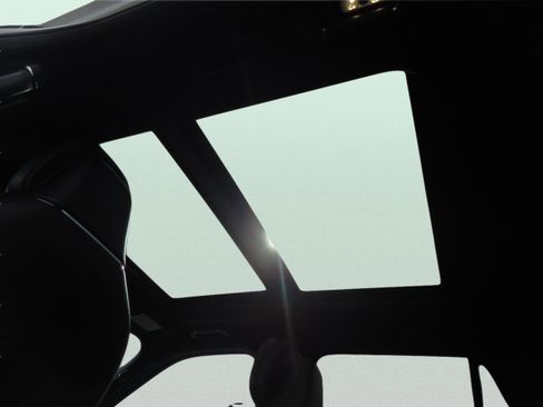 Used 2023 Lincoln Navigator Reserve image 38