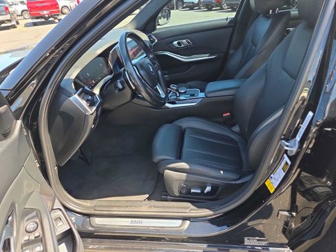 Used 2019 BMW 330i Sedan w/ Convenience Package RWD image 19