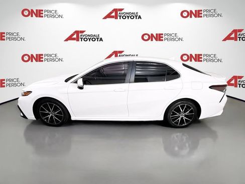 Certified 2022 Toyota Camry SE w/ Carpet Mat Package (TMS) FWD image 5