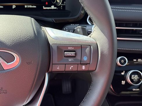 Certified 2025 INFINITI QX60 Luxe w/ Vision Package image 26