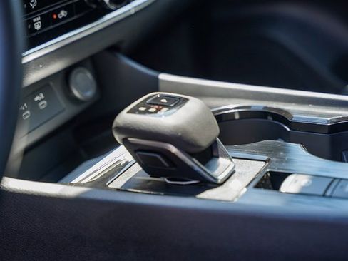 New 2026 Nissan Rogue S image 23