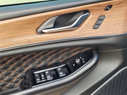 Used 2021 Jeep Grand Cherokee L Summit w/ Advanced Protech Group IV image 21