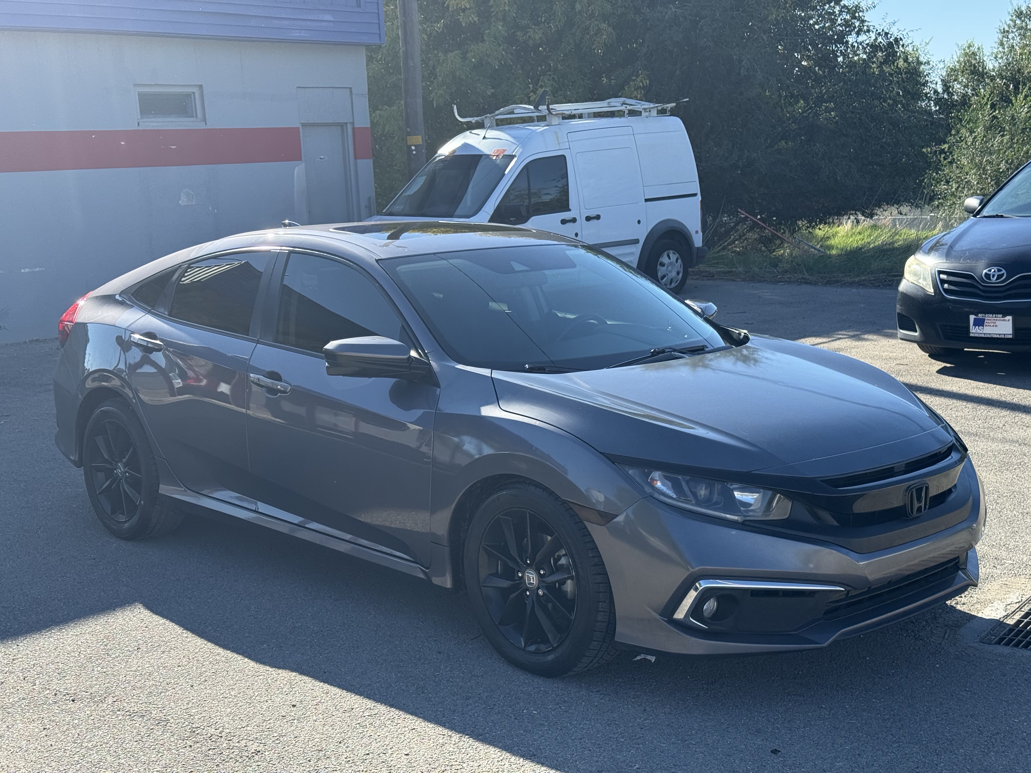 Used 2020 Honda Civic EX image 2