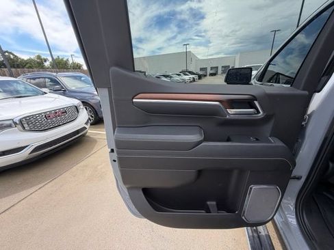 Used 2025 GMC Sierra 1500 Denali w/ Denali Reserve Package AWD/4WD image 28