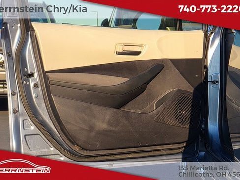 Used 2022 Toyota Corolla LE image 15